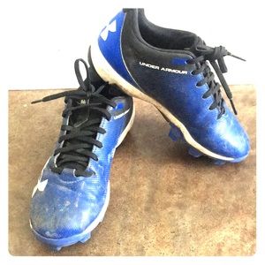 Baseball cleats under armour